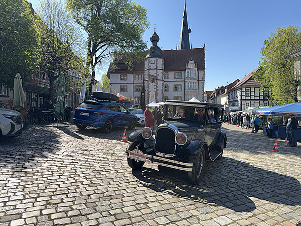 Oldtimer auf dem Alfelder Frühlingsmarkt