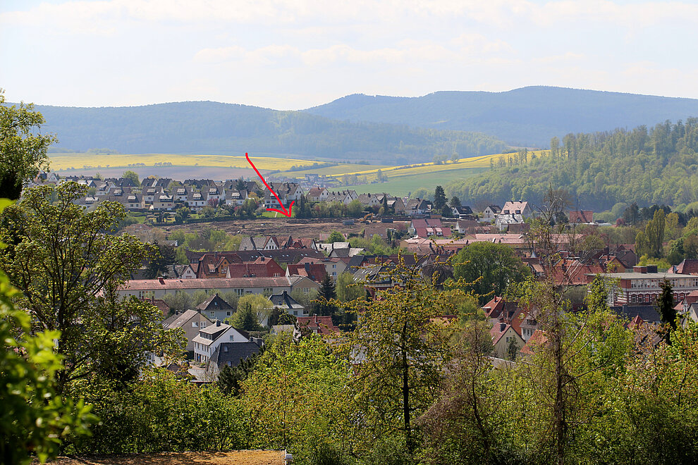 2018__Koenigsruh_Luftaufnahme_Pfeil