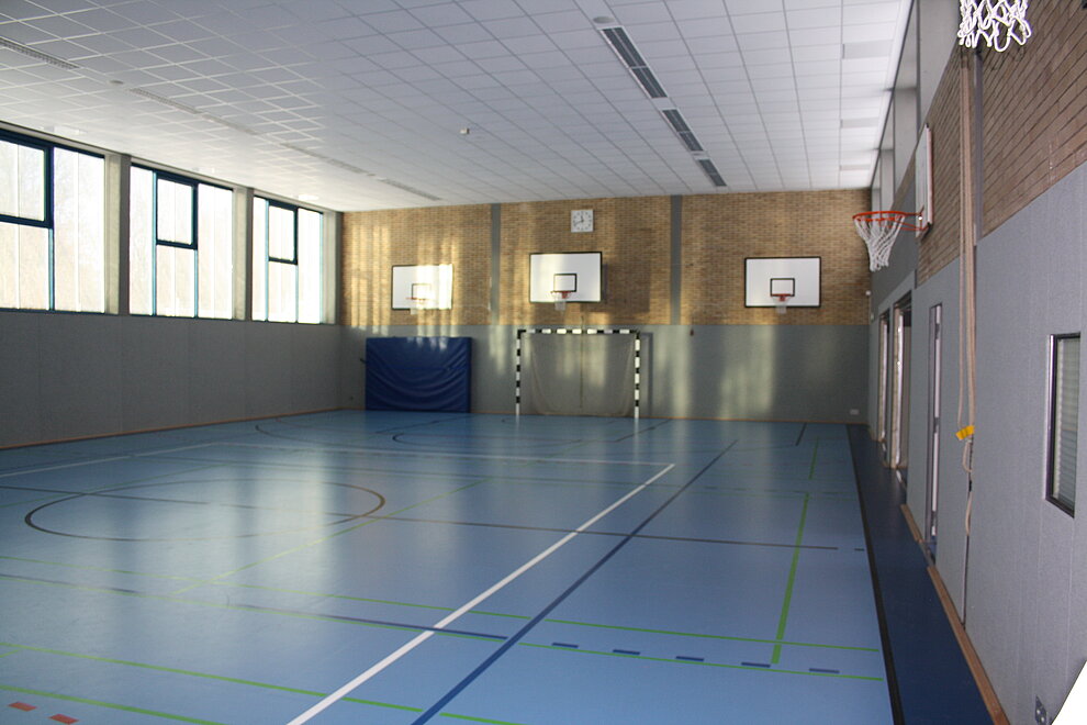 Turnhalle der Carl Benscheidt Realschule Alfeld © Matthias Quintel Turnhalle der Carl Benscheidt Realschule Alfeld © Matthias Quintel