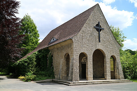 Aktuelle Ansicht der Friedhofskapelle Aktuelle Ansicht der Friedhofskapelle