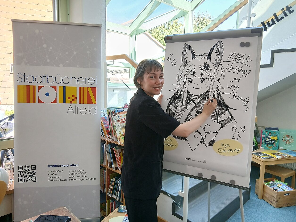 Inga Steinmetz bei der Arbeit in der Stadtbücherei Alfeld! Bild_1_Inga_Steinmetz_bei_der_Arbeit_in_der_Stadtbücherei_Alfeld