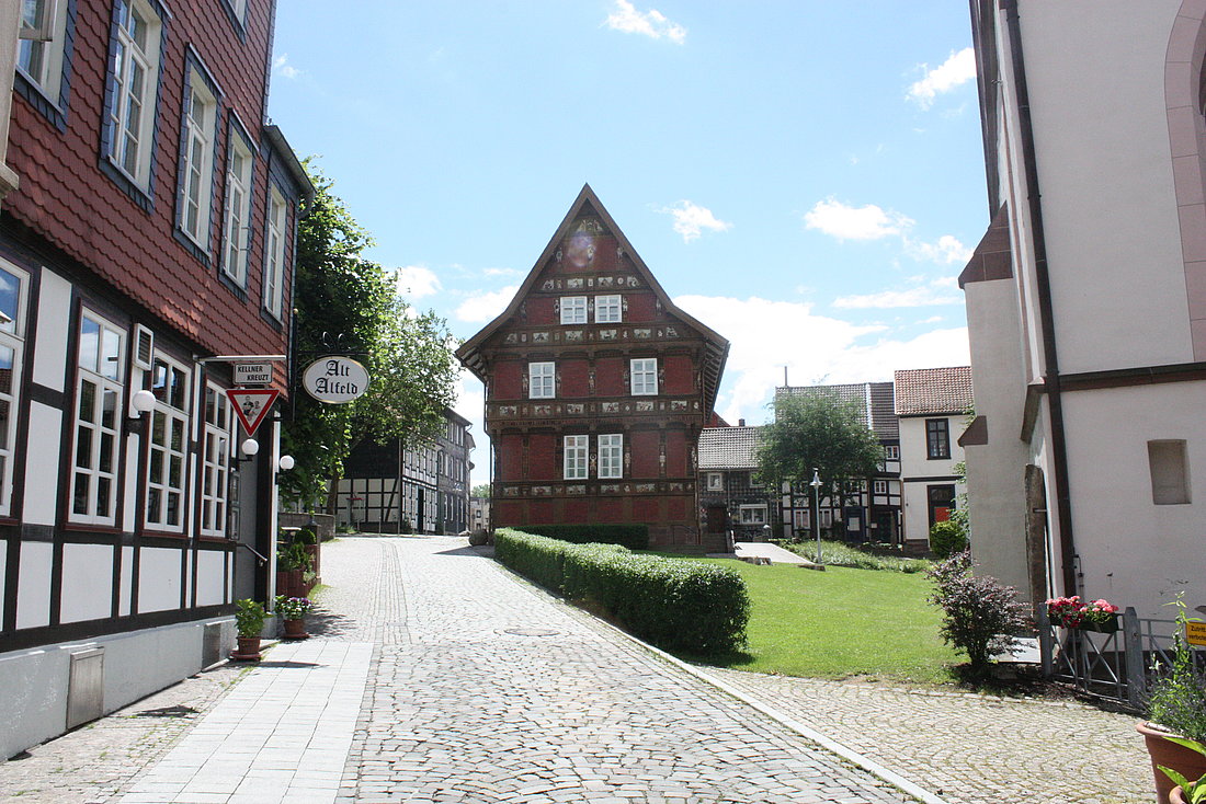 Lateinschule Alfeld (Leine) und Restaurant Alt Alfeld © HG Scharf