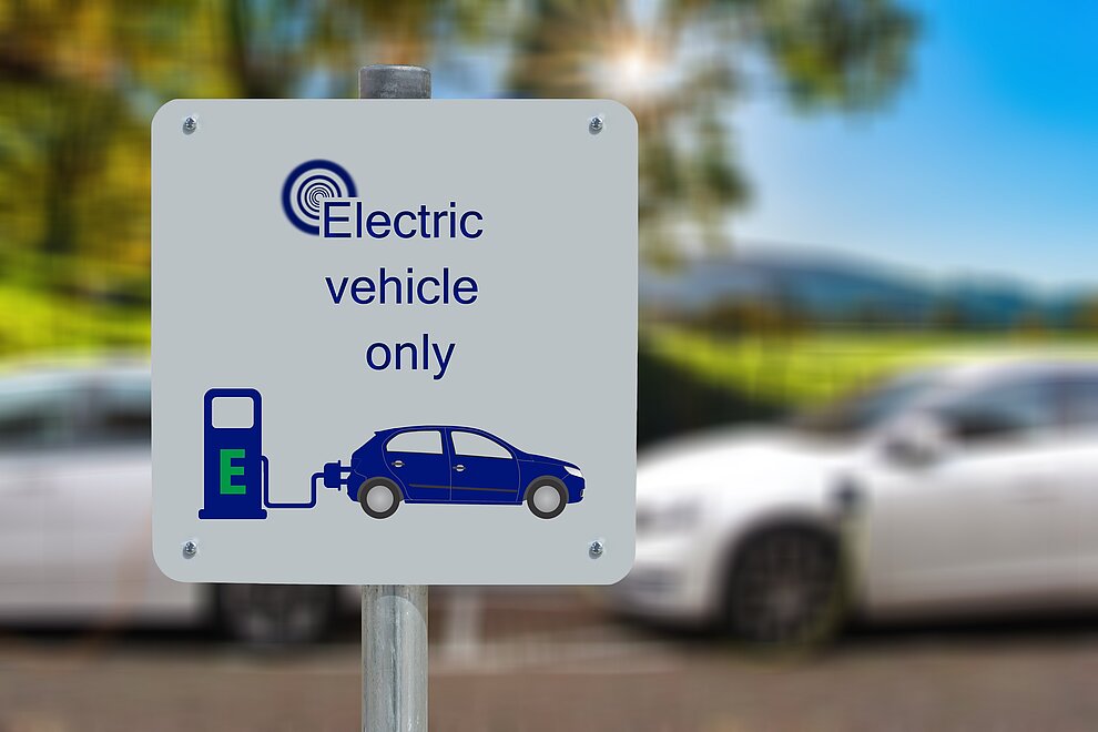 Verkehrszeichen Elektro-Ladestation_Pixaby
