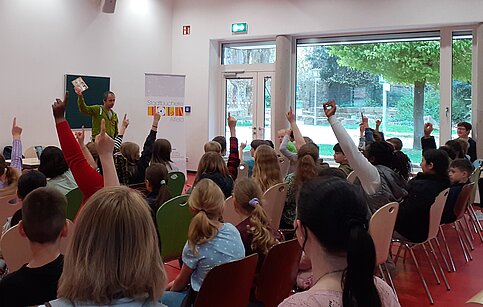 Mario Fesler in Aktion in der Bürgerschule Mario Fesler in Aktion in der Bürgerschule